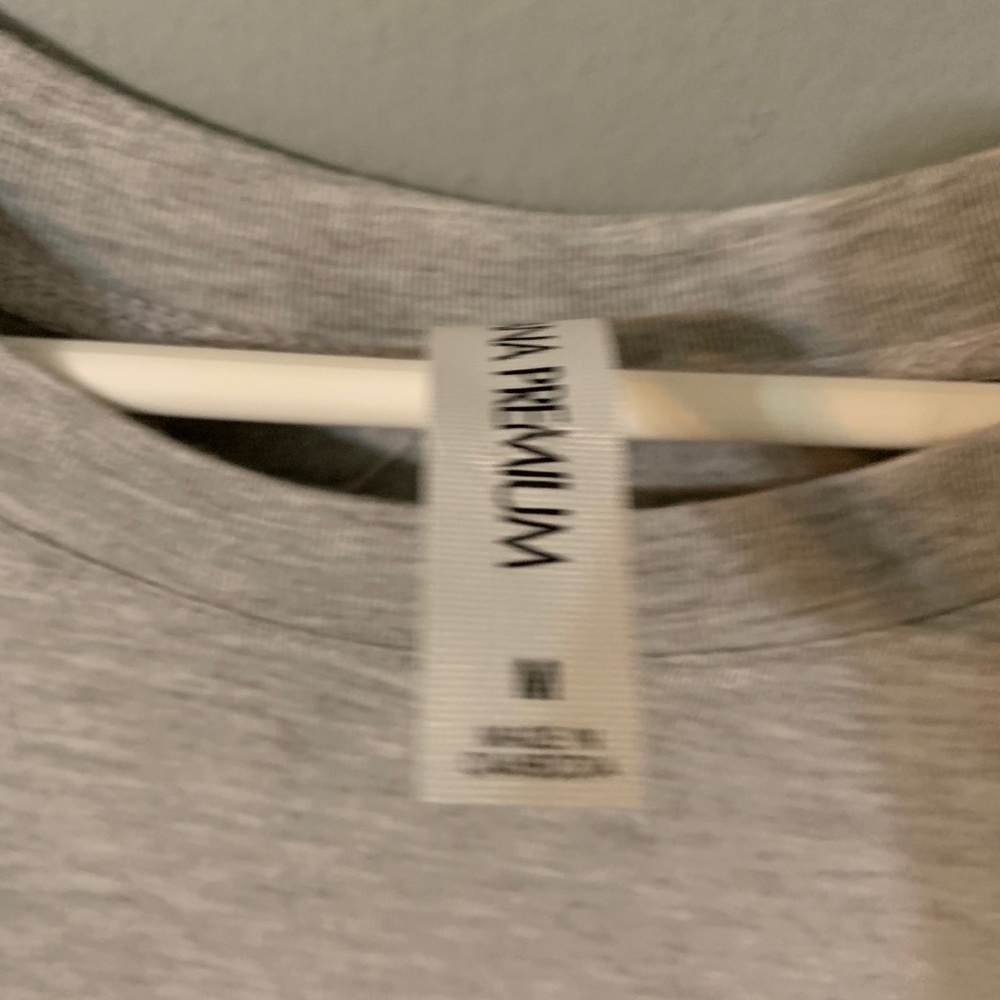 tank top - Picture 2 of 3